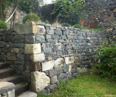 2lévation de murs en pierres sèches, Monsatier sur Gazeille, Haute-Loire